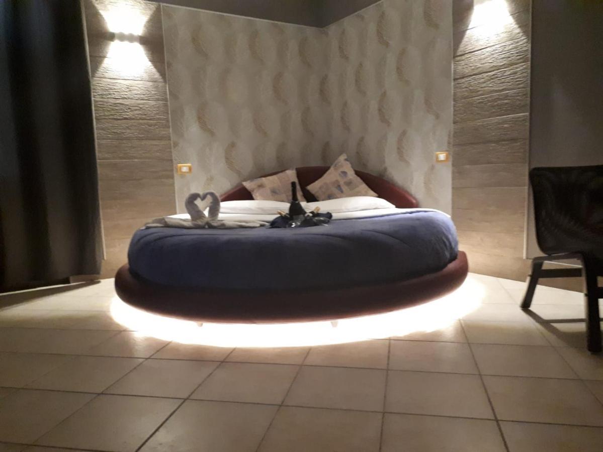 Thaire Resort Кастель-Вольтурно Екстер'єр фото