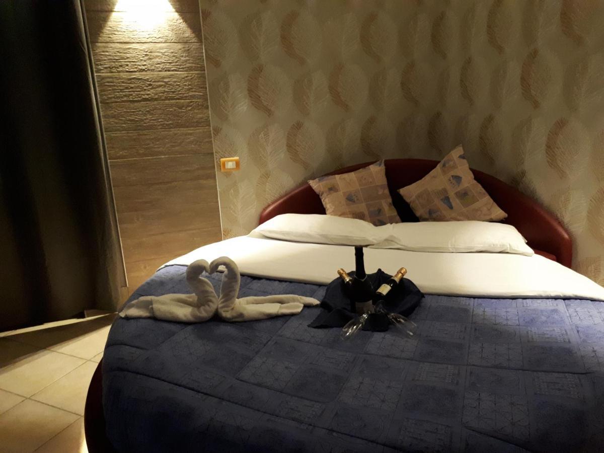Thaire Resort Кастель-Вольтурно Екстер'єр фото