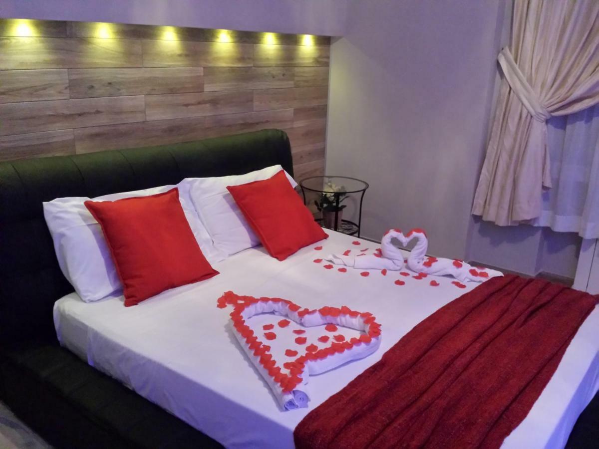Thaire Resort Кастель-Вольтурно Екстер'єр фото