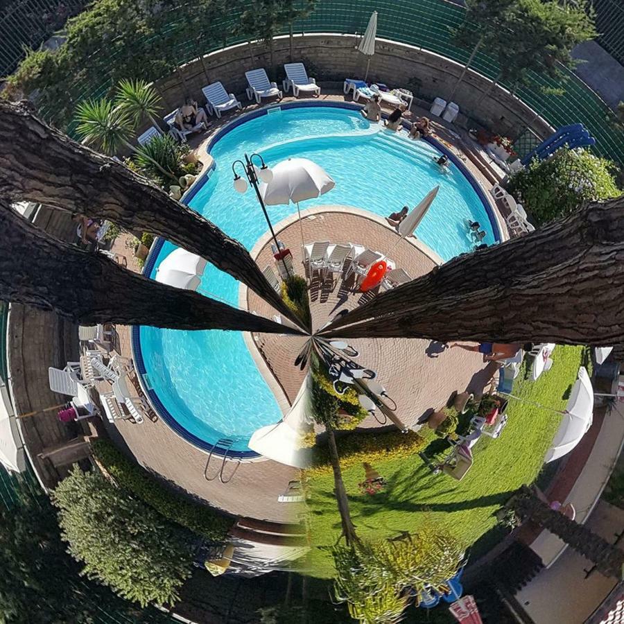 Thaire Resort Кастель-Вольтурно Екстер'єр фото